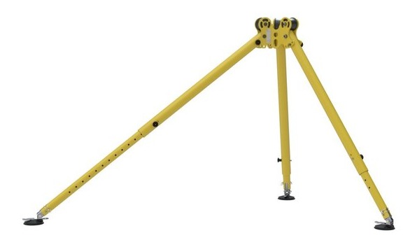 Compact aluminium tripod on suction pads (TM 16)
