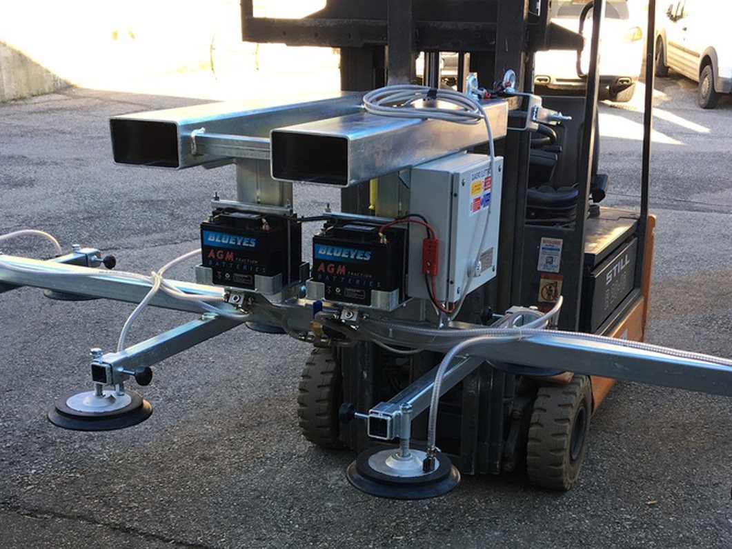 Fork-mounted attachments — altre foto