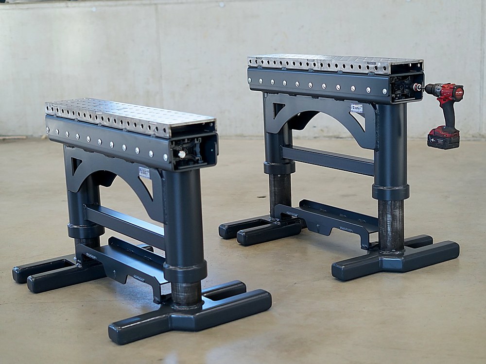 20,000 kg assembly trestle with perforated top — photograph 3