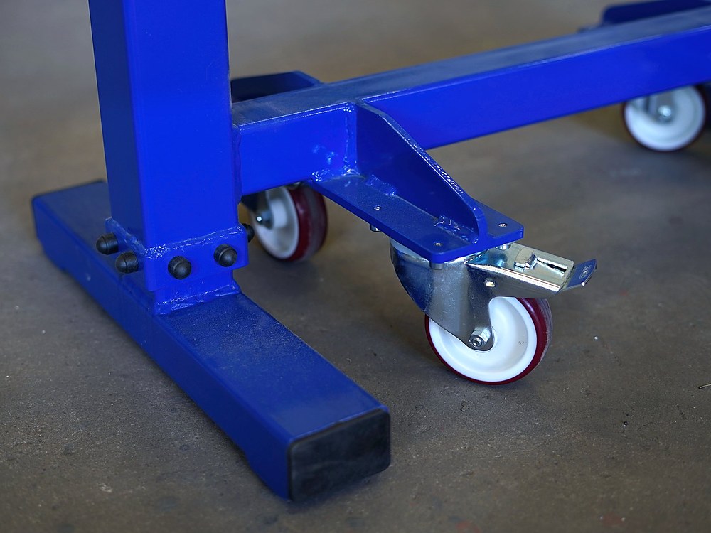 1,000 kg mobile trestle with hand crank — photograph 3