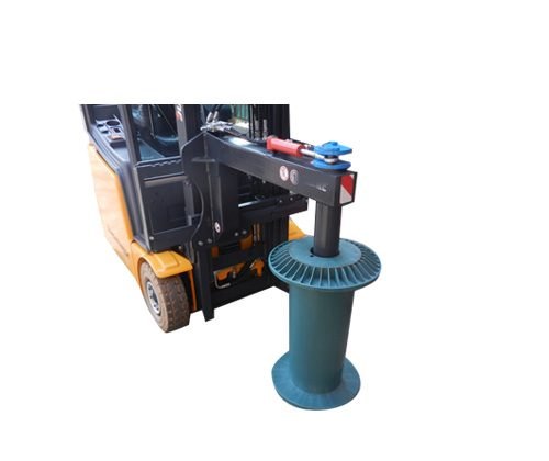 Perno idraulico per bobine in plastica