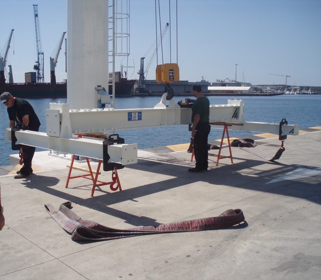Adjustable H-frame lifting beam 10 tonnes
