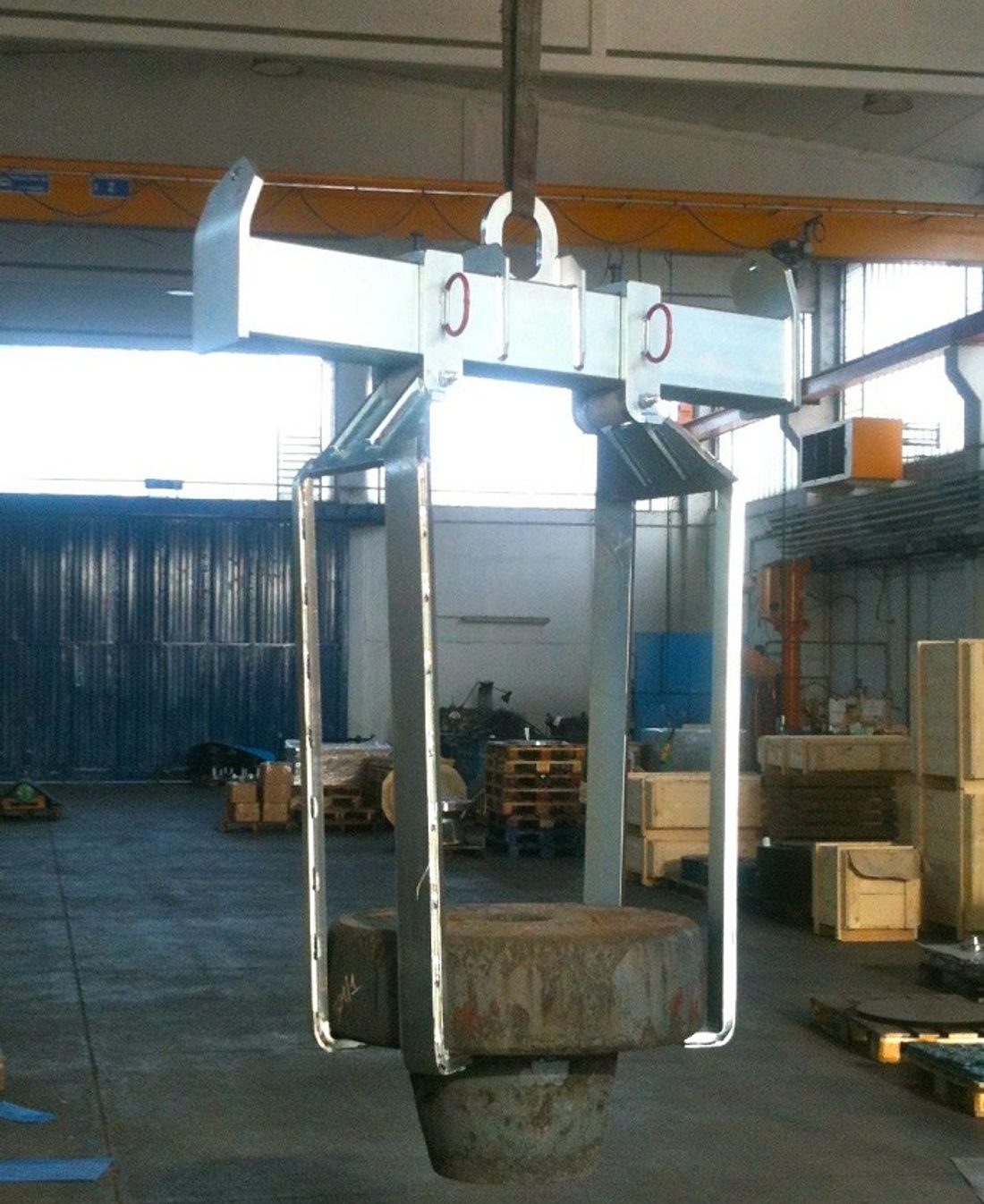 Flange lifting beam