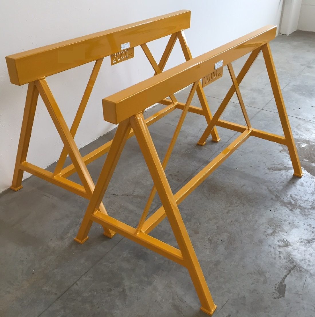 Certified support trestles — 1,000 kg capacity